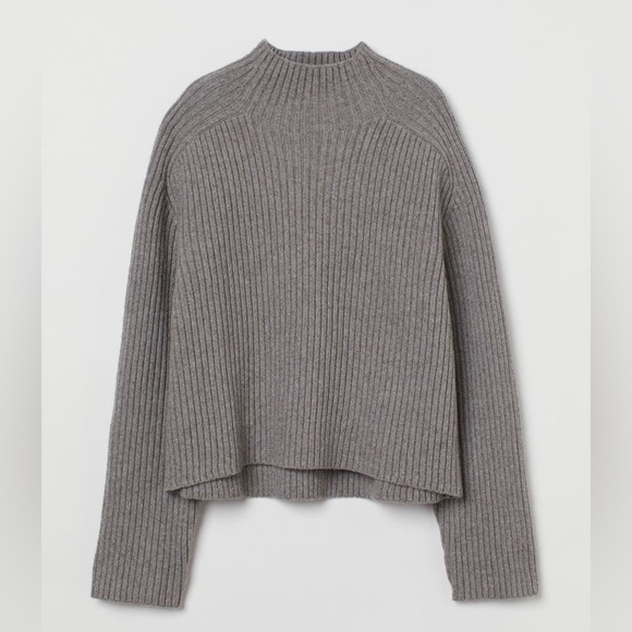 H&M Ribbed Mock Turtleneck Sweater in Grey Size Large - Picture 1 of 7